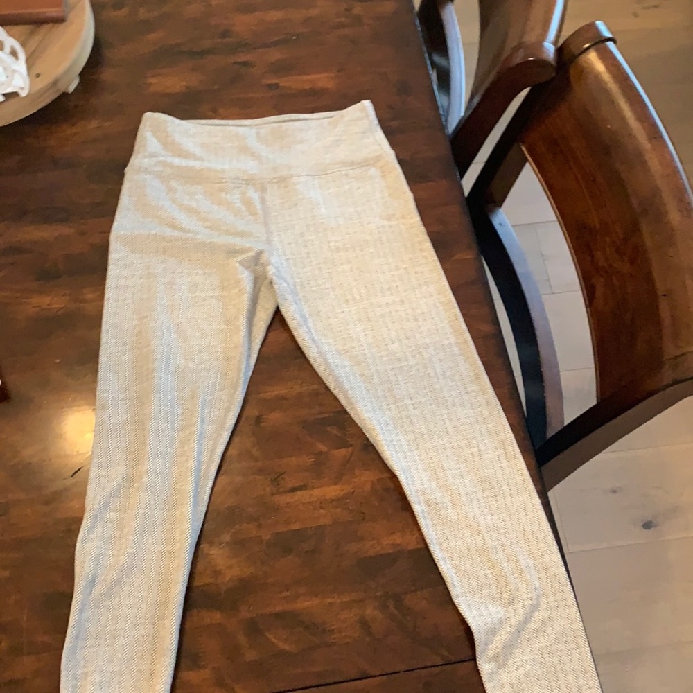 Women’s small active leggings